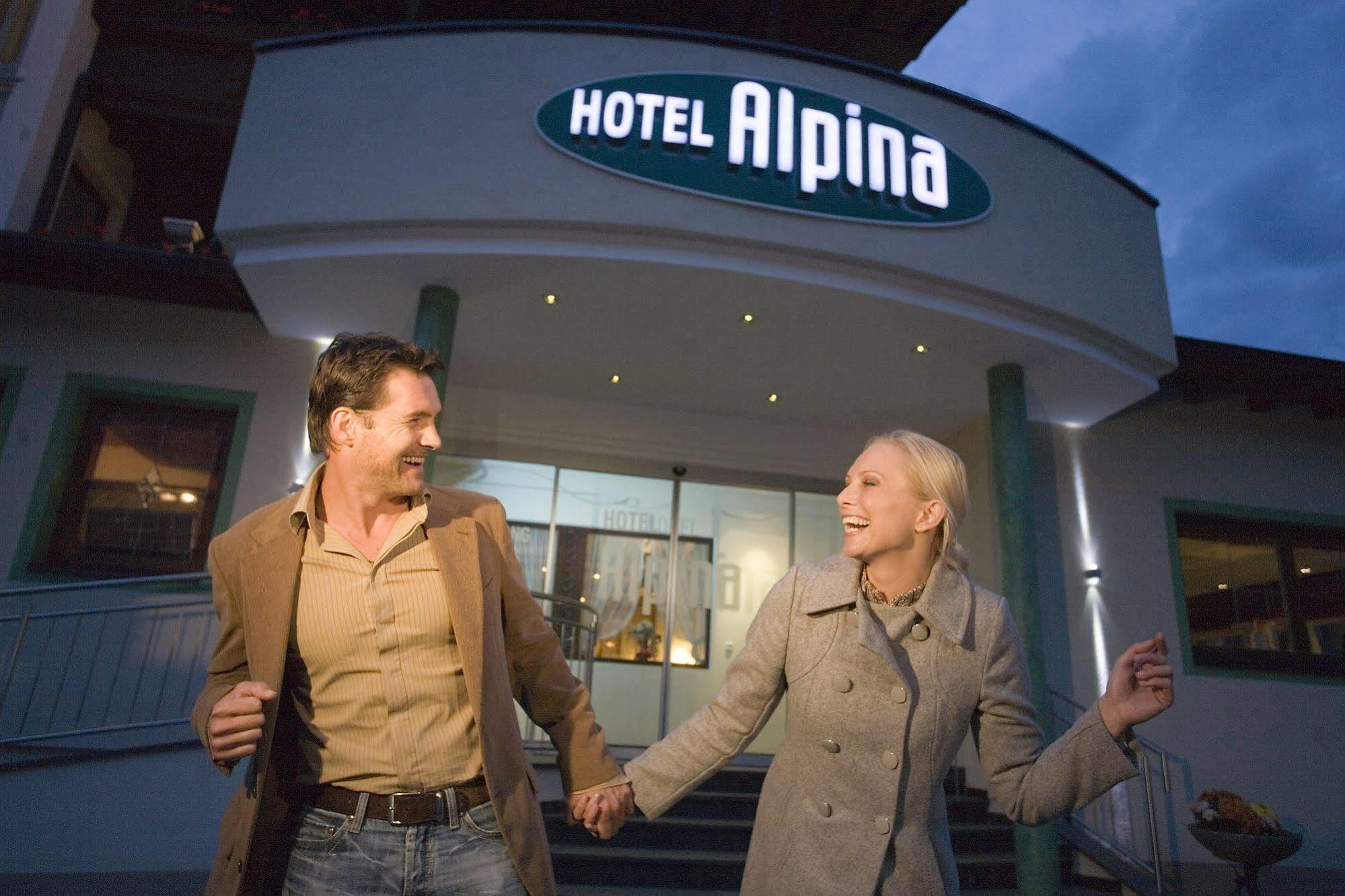 Hotel Alpina Ried im Zillertal Esterno foto